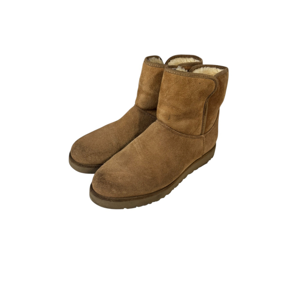Women's UGG Chestnut Suede Ankle Boots Size 8